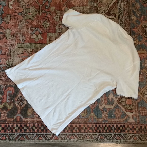 Women’s Levi’s T-Shirt - Picture 3 of 4